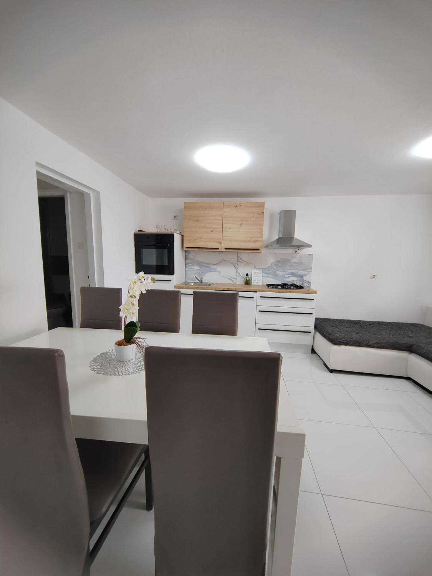 Apartments Tanja & Josipa Паг Экстерьер фото