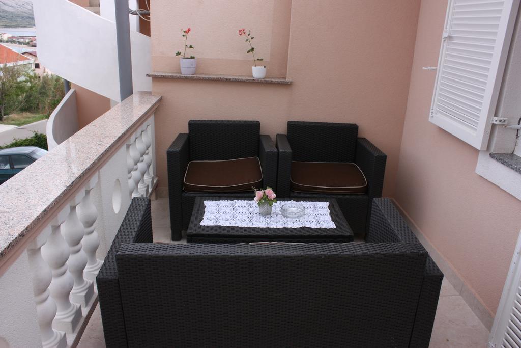 Apartments Tanja & Josipa Паг Экстерьер фото