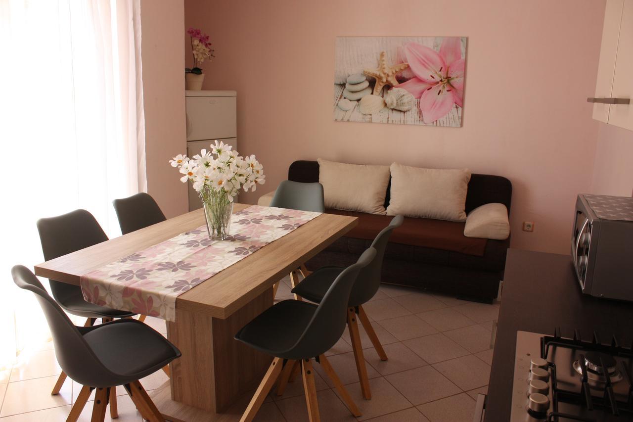 Apartments Tanja & Josipa Паг Экстерьер фото
