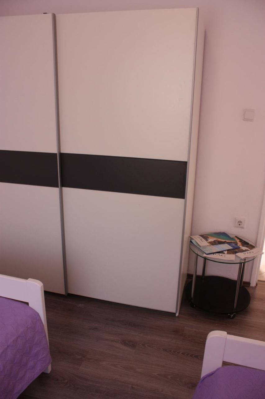 Apartments Tanja & Josipa Паг Экстерьер фото